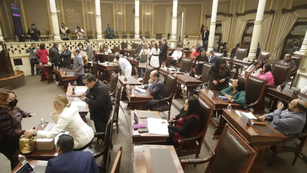 Entran en vigor Ley Ácida y Ley Monzón en Puebla