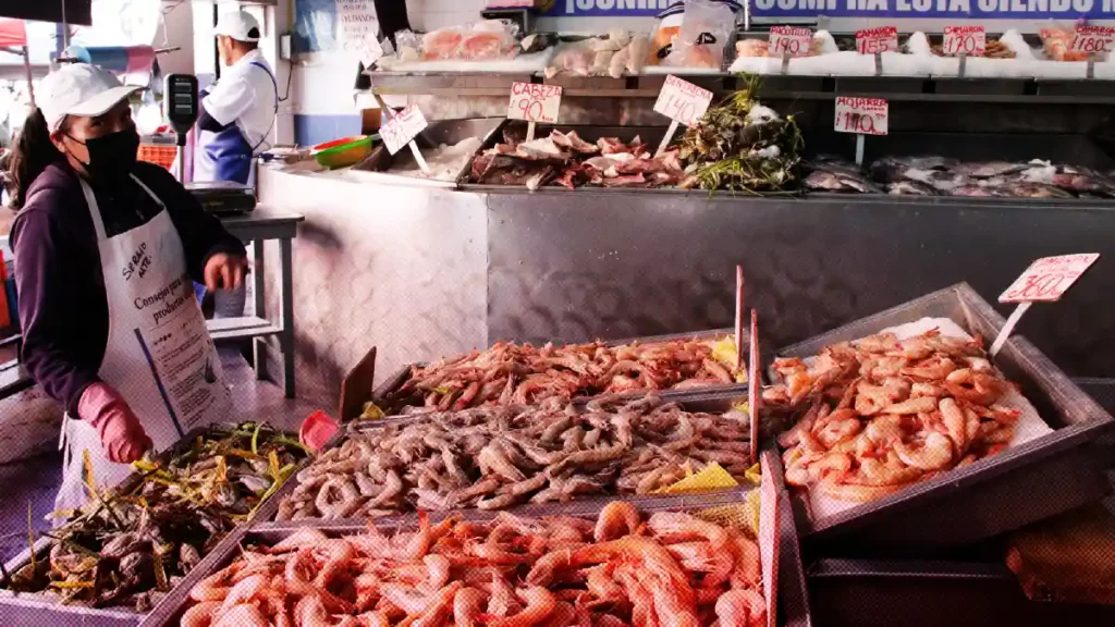 Salud de Puebla reforzará verificaciones en venta de mariscos por cuaresma