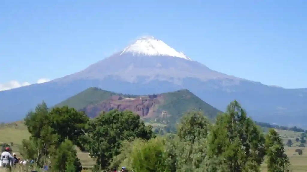Incrementan-incendios-en-el-cerro-Zapotecas-