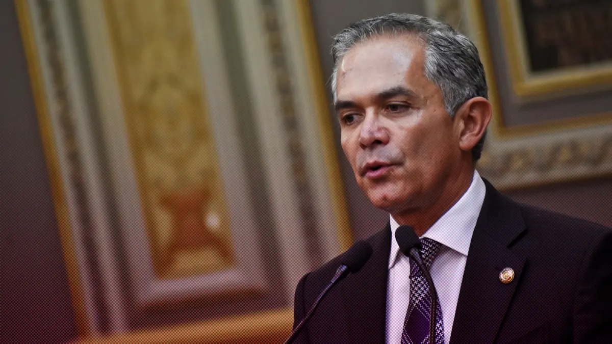 Mancera pide postulación de candidatos del PRD en Puebla.