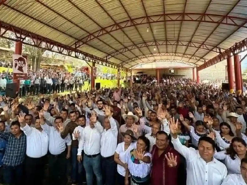 Cientos de mujeres choles en Chiapas se reúnen en apoyo a Claudia Sheinbaum