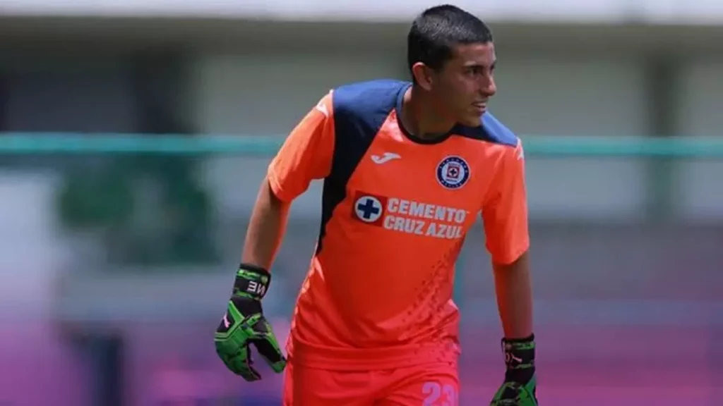 Por agredir a un guardia, Misael Corona es separado de la Sub-20 de Cruz Azul