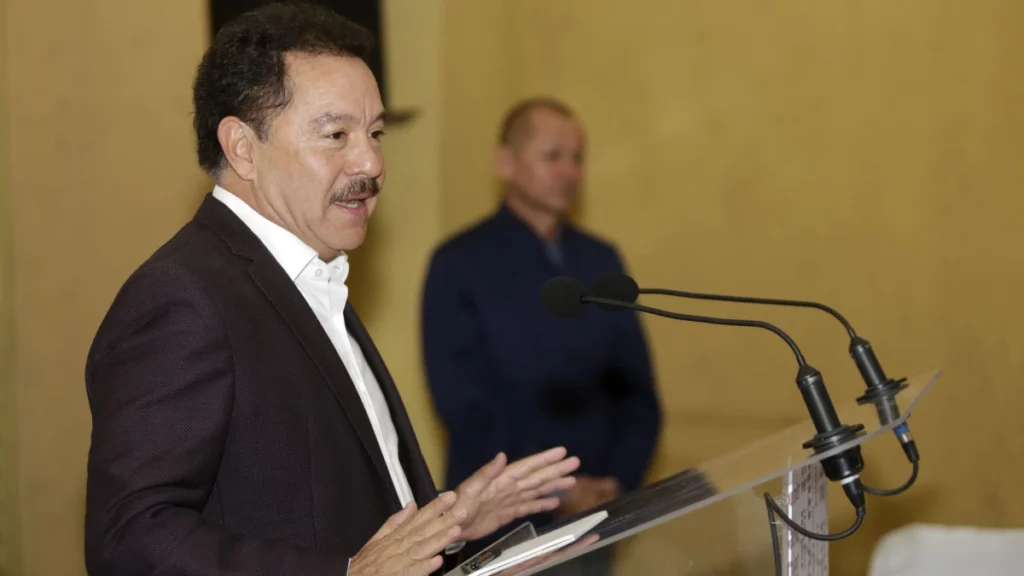 El Presupuesto 2024 garantizará que las y los periodistas cuenten con seguridad social, afirma Ignacio Mier