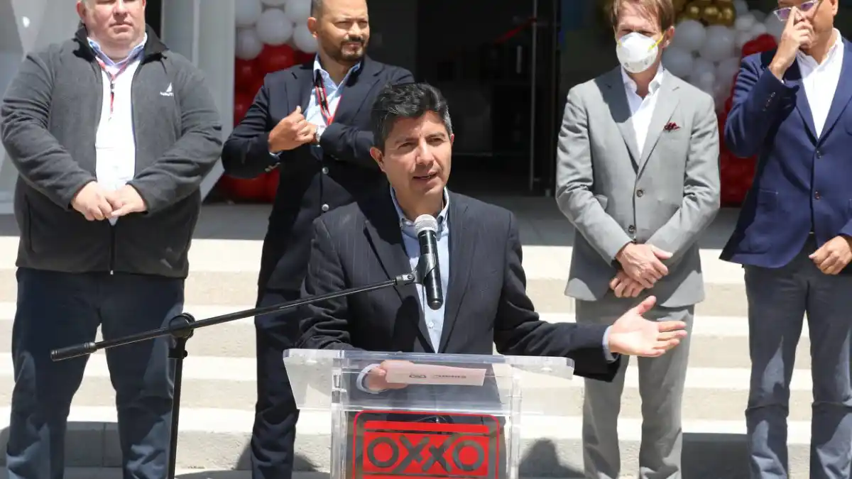 Inauguran centro de distribución de tiendas de conveniencia en Puebla Capital