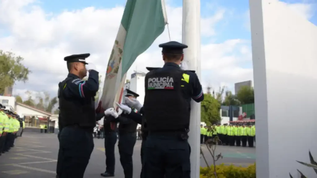 SSC Puebla realiza honores a los símbolos patrios