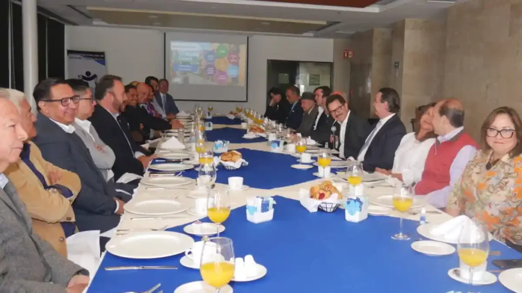 El crecimiento de Puebla y el bienestar de los poblanos exige el compromiso e involucramiento de todos: Ignacio Mier