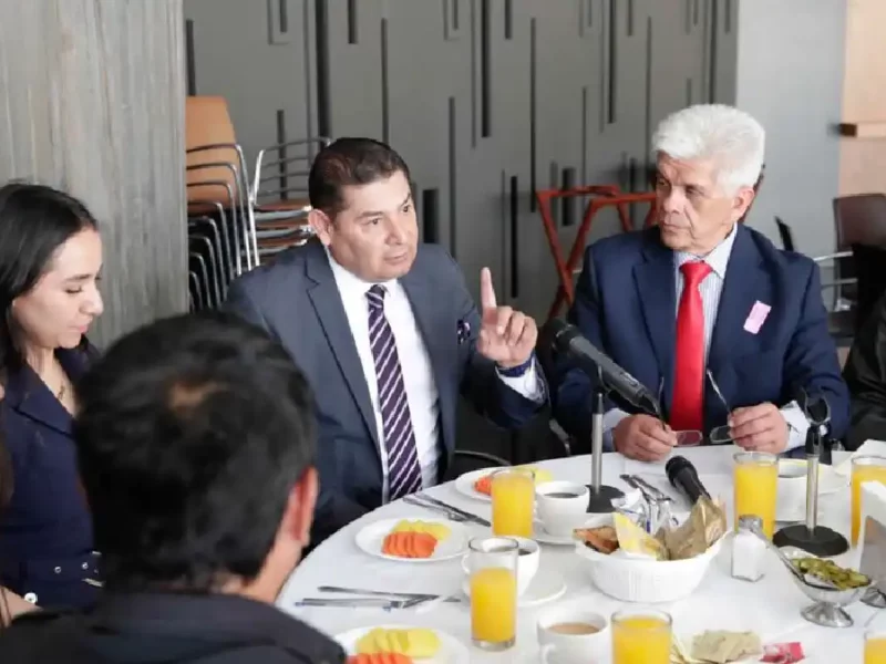 Senador Armenta plantea iniciativa para proteger a artistas