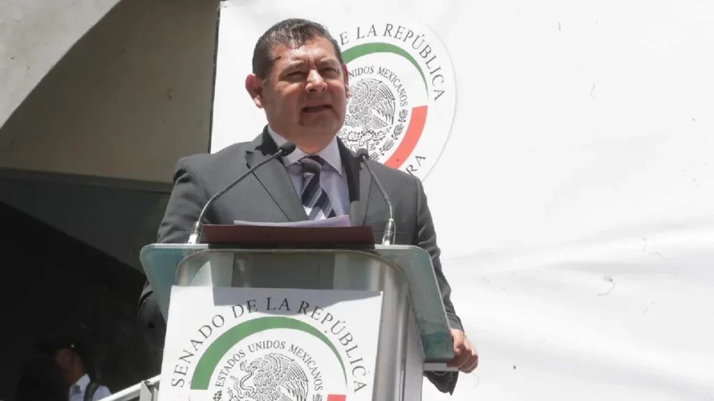 Con exposición fotográfica “Sensaciones Puebla”, Senado homenajea al artista Alejandro Figueroa Romo