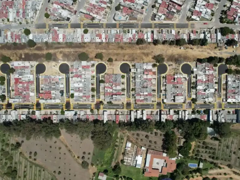 Ariadna Ayala realiza obra histórica en polígono 3 del Fraccionamiento Valle Real en Atlixco.