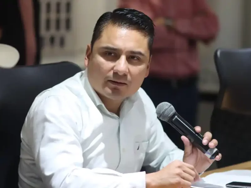 Avala Comisión del Congreso exhorto para evitar la venta y suministro de bebidas alcohólicas adulteradas