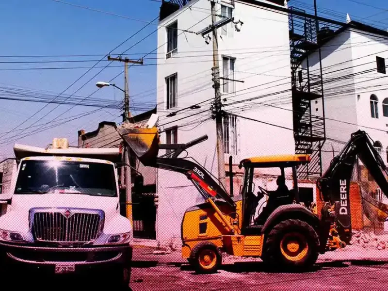 Derriban construcción irregular en El Cerrito en Puebla; tenía casi una década de edificado