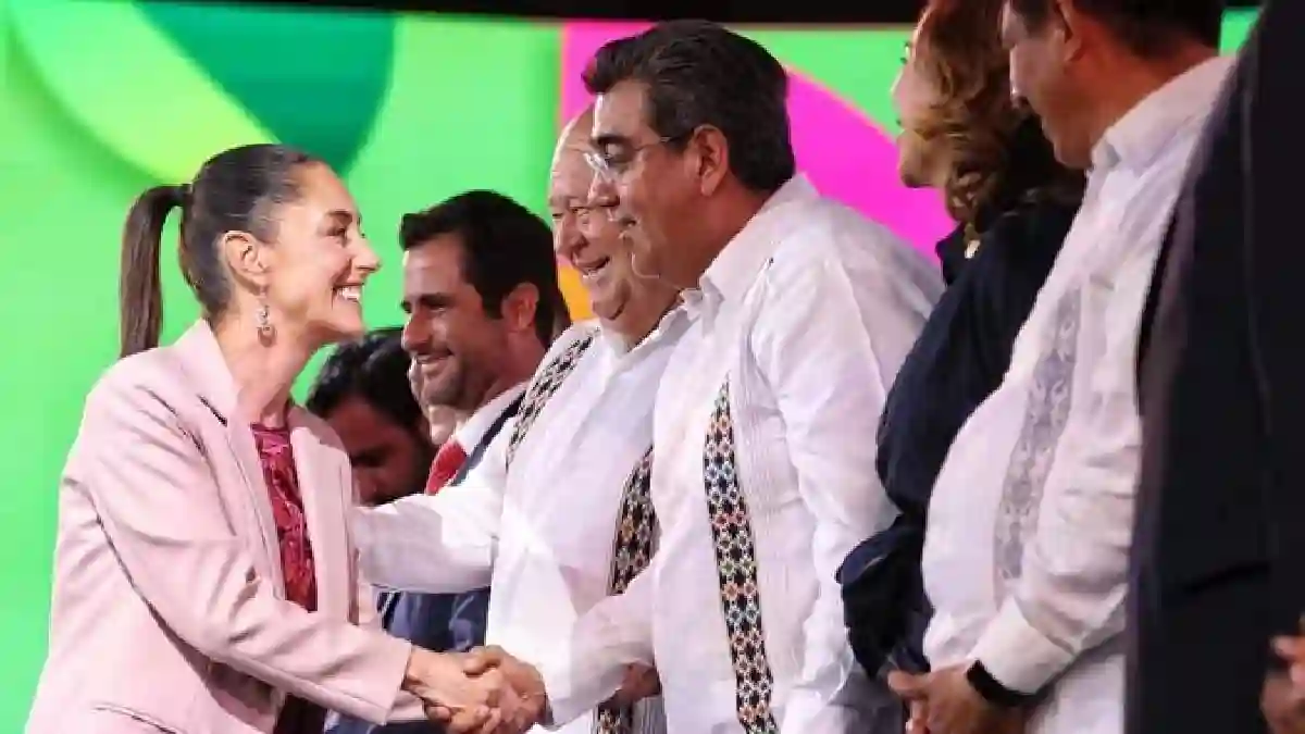 Sheinbaum_-los-miles-de-trabajadores-y-trabajadoras-que-hacen-posible-la-industria-turistica-en-el-pais-son-el-rostro-hospitalario-de-nuestra-orgullosa-mexicanidad