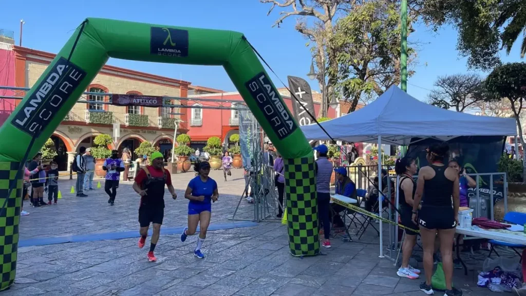 Atlixco reúne a más de 300 participantes en la 2da. Carrera “Siempre Fuertes”.