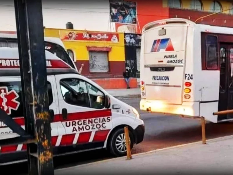Pasajero termina baleado en asalto a transporte público en Amozoc
