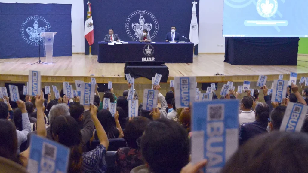 El H. Consejo Universitario aprueba la contratación de Borja Rendón Consultores como auditor externo de la BUAP