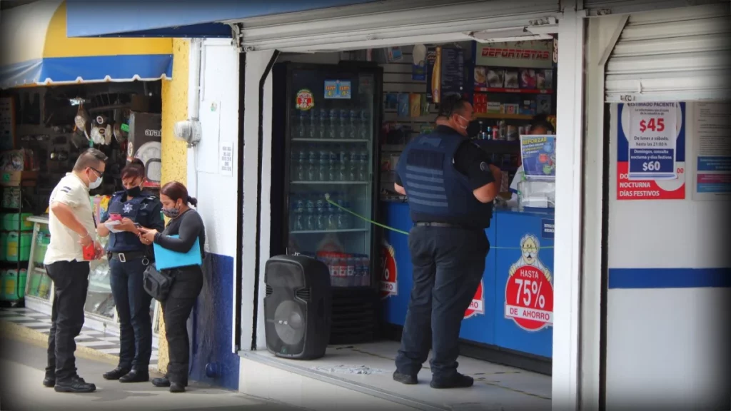 Bebé muere en Farmacias Similares del Mercado Hidalgo, en Puebla.