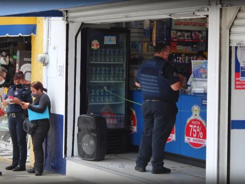 Bebé muere en Farmacias Similares del Mercado Hidalgo, en Puebla.