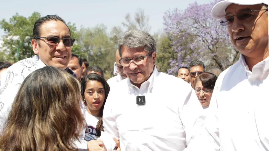 Infundada, afirmación de que esté en riesgo transparencia y acceso a la información, asegura Ricardo Monreal