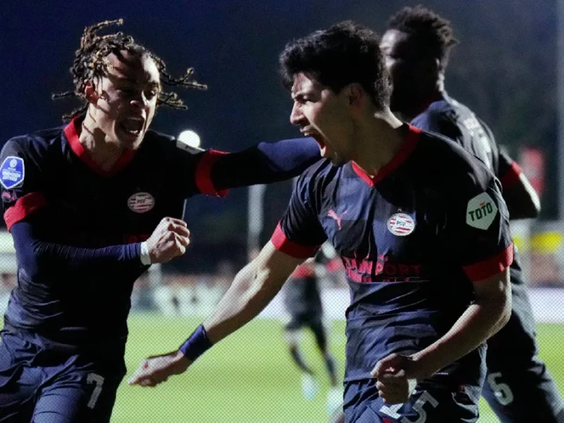 Erick Gutiérrez anotó en la victoria del PSV para meterse a la final  de Copa de Holanda 