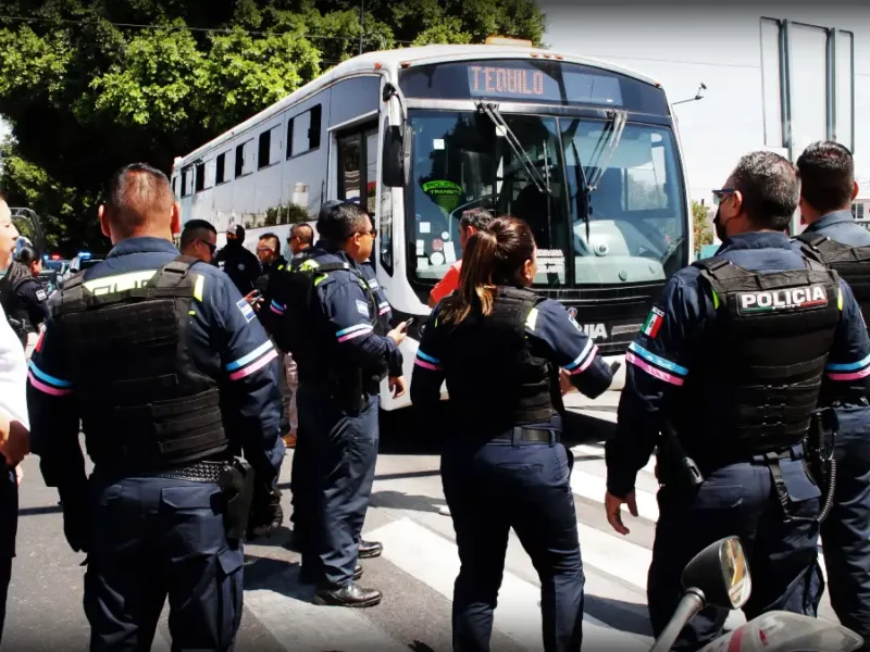 Mujer sufre tocamientos a bordo del RUTA en Puebla, ¡y nadie la ayuda!