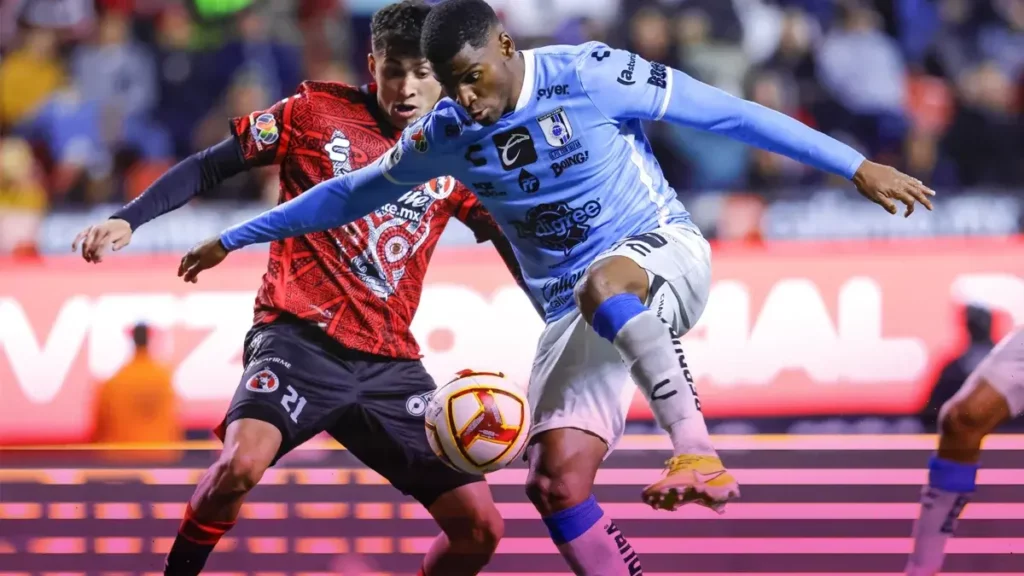 olos-pierde-ante-Queretaro-en-la-jornada-14-de-la-Liga-Mx.