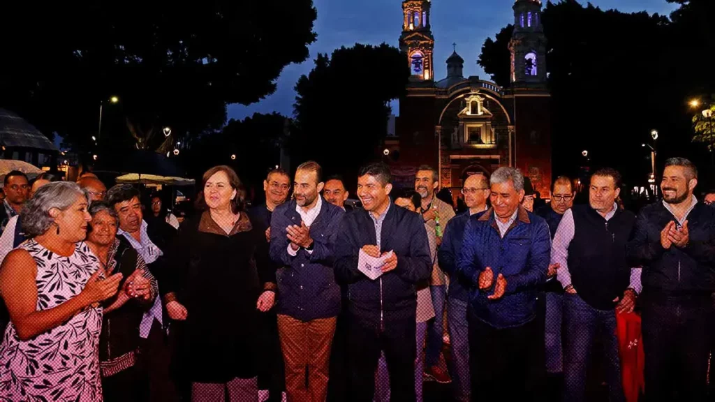 Eduardo Rivera entrega la remodelación del Paseo Bravo; costó 16.8 mdp.