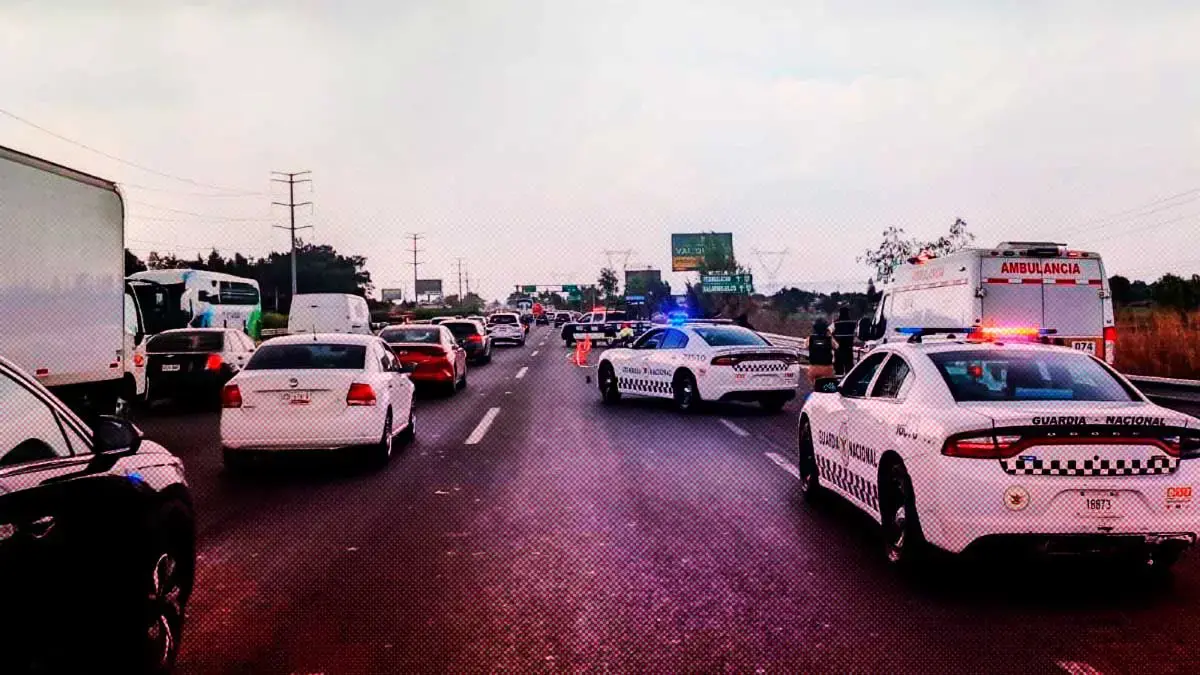Sobre la autopista México-Puebla murió atropellada una persona, a la altura de Xoxtla 