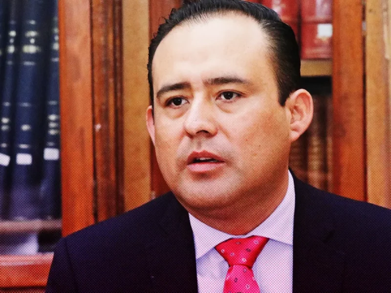 Si IEE no procede, Congreso regulará pintas de bardas en Puebla: Eduardo Castillo 