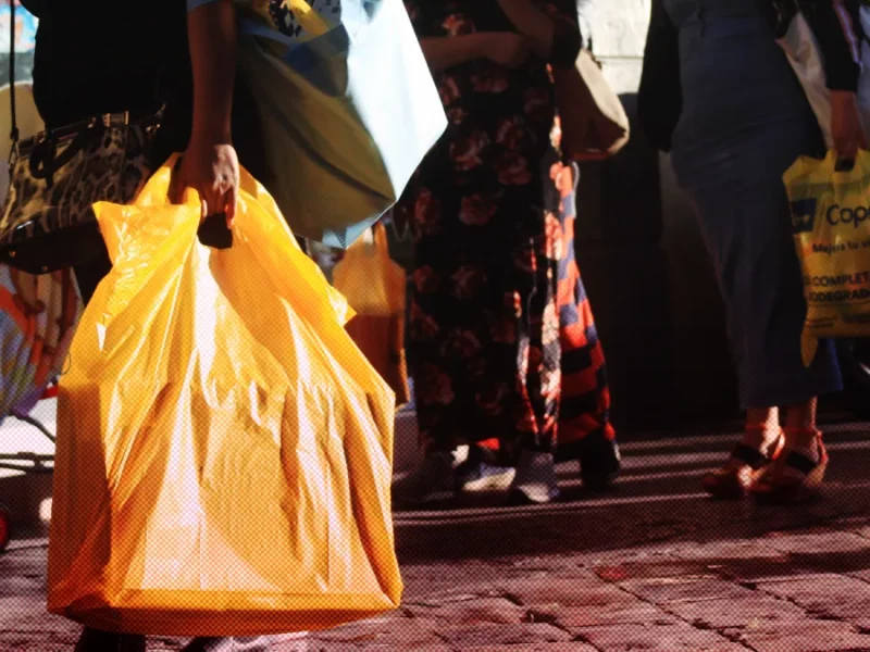 Luego de 4 años, San Pedro Cholula prohibirá bolsas de plástico y popotes 