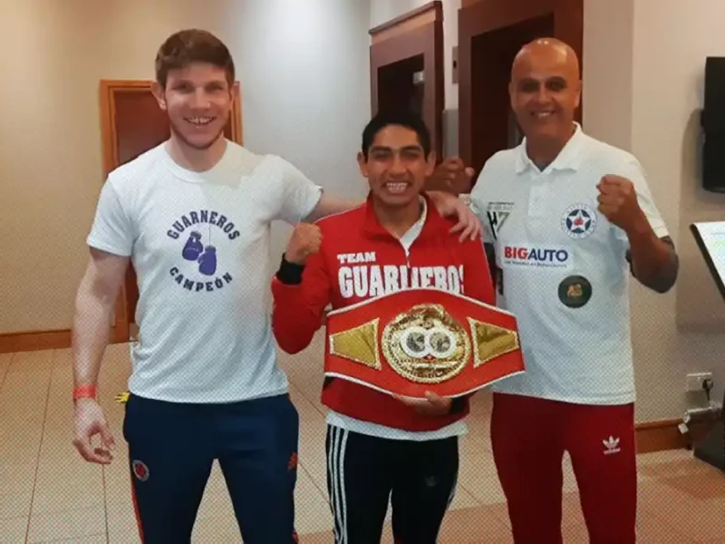Hugo Guarneros, boxeador poblano, disputará el título peso gallo junior en Sudáfrica.