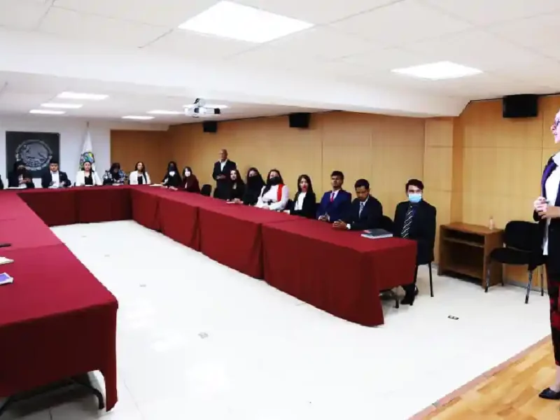 Explica Consejo de la Judicatura reforma judicial a estudiantes de Chignahuapan