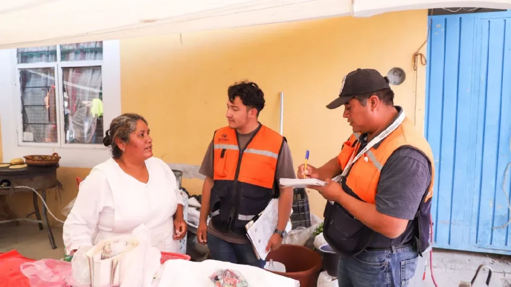 Supervisan gobiernos de San Andrés y San Pedro Cholula normativa de PC en tianguis de Lázaro Cárdenas