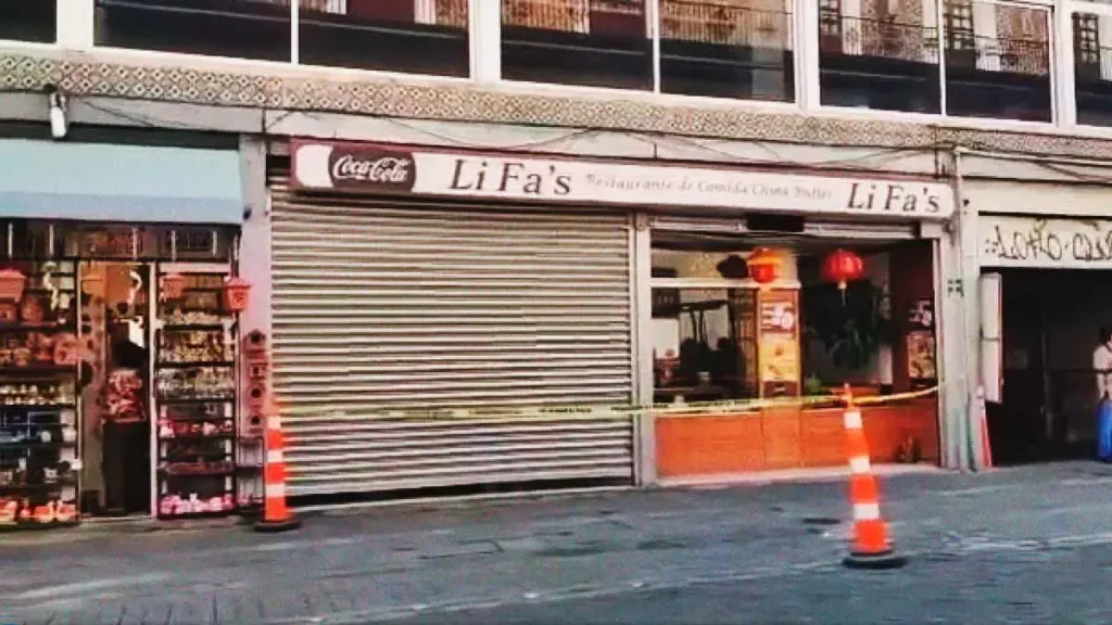 Muere de un infarto en un restaurante de comida china en el Centro de Puebla