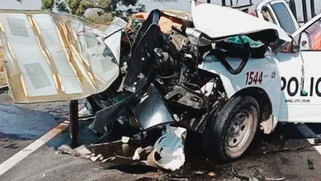 Muere Policía Estatal tras choque de patrulla en la autopista Puebla-Atlixco