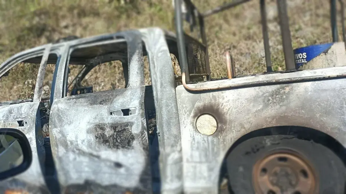 Se quema patrulla en gira del gobernador de Puebla en Chiconcuautla