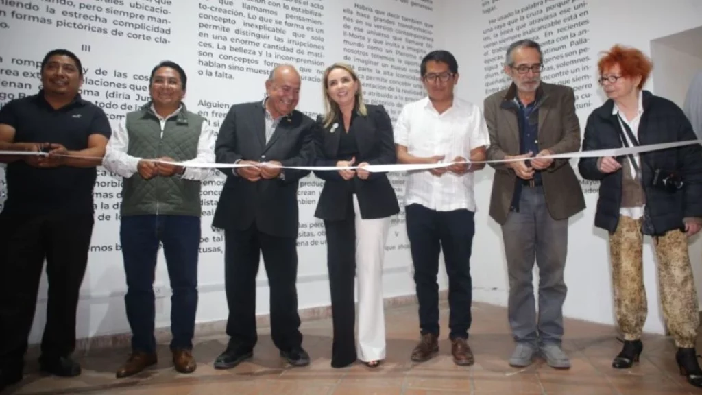 En Museo Casa Caballero Águila, Paola Angon inaugura exposiciones internacionales.