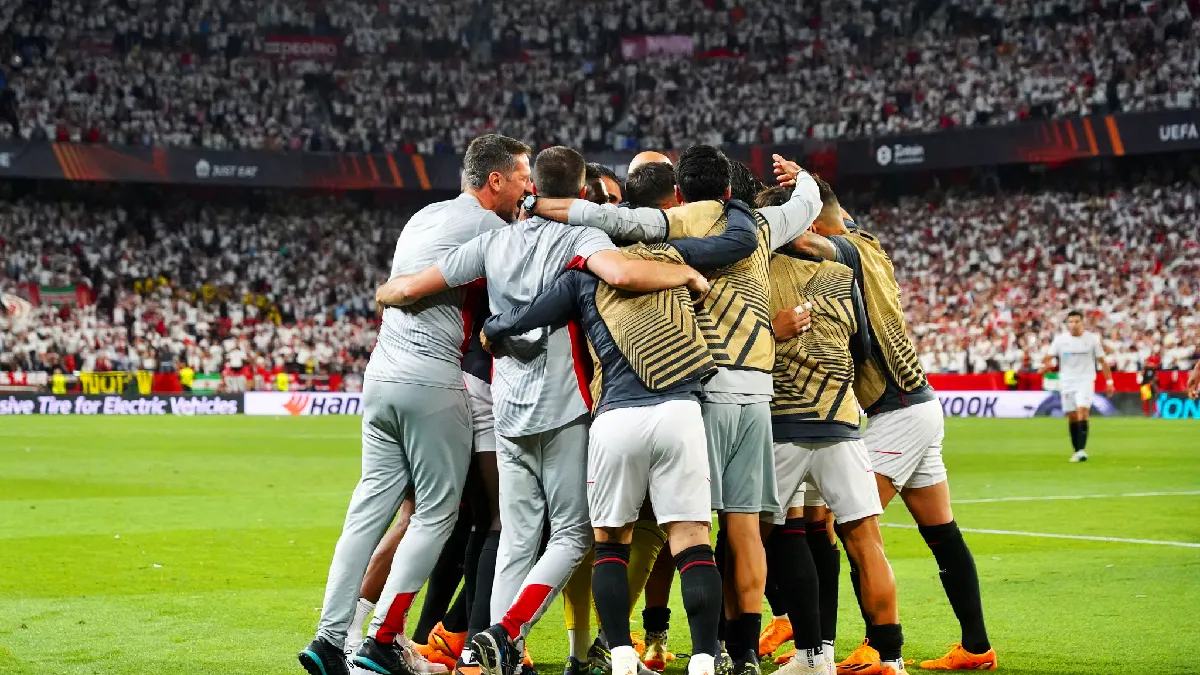 Con goleada, Sevilla deja fuera al Manchester United en los cuartos de la Europa League