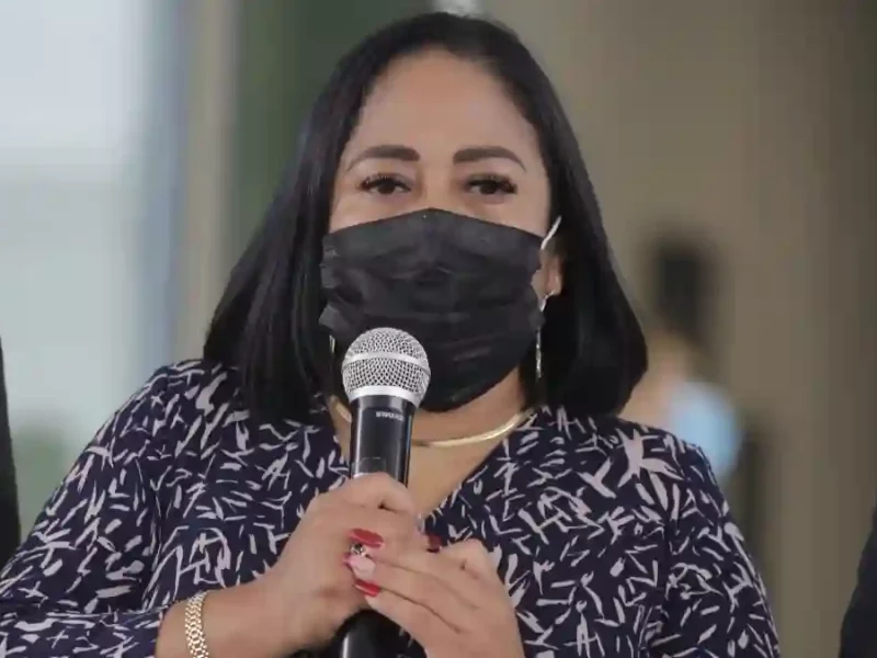 Guadalupe-Daniel-evidencia-sus-ganas-de-buscar-otra-vez-la-alcaldia-de-Cuautlancingo