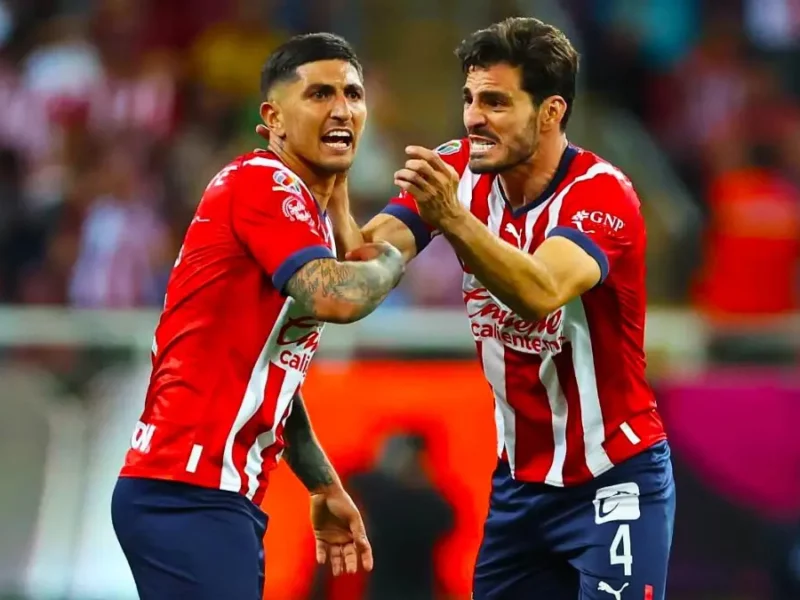 Chivas vino de atrás y derrotó al Cruz Azul en la jornada 16 del Clausura 2023.