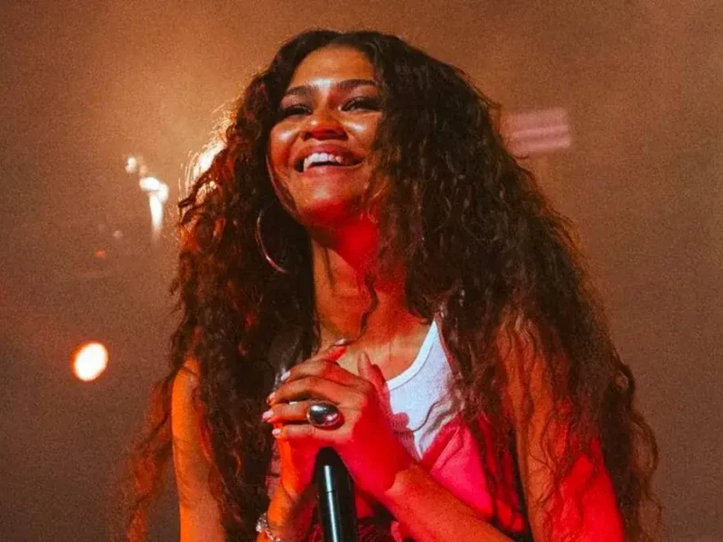 Zendaya-sorprende-en-Coachella-para-interpretar-los-temas-de-Euphoria