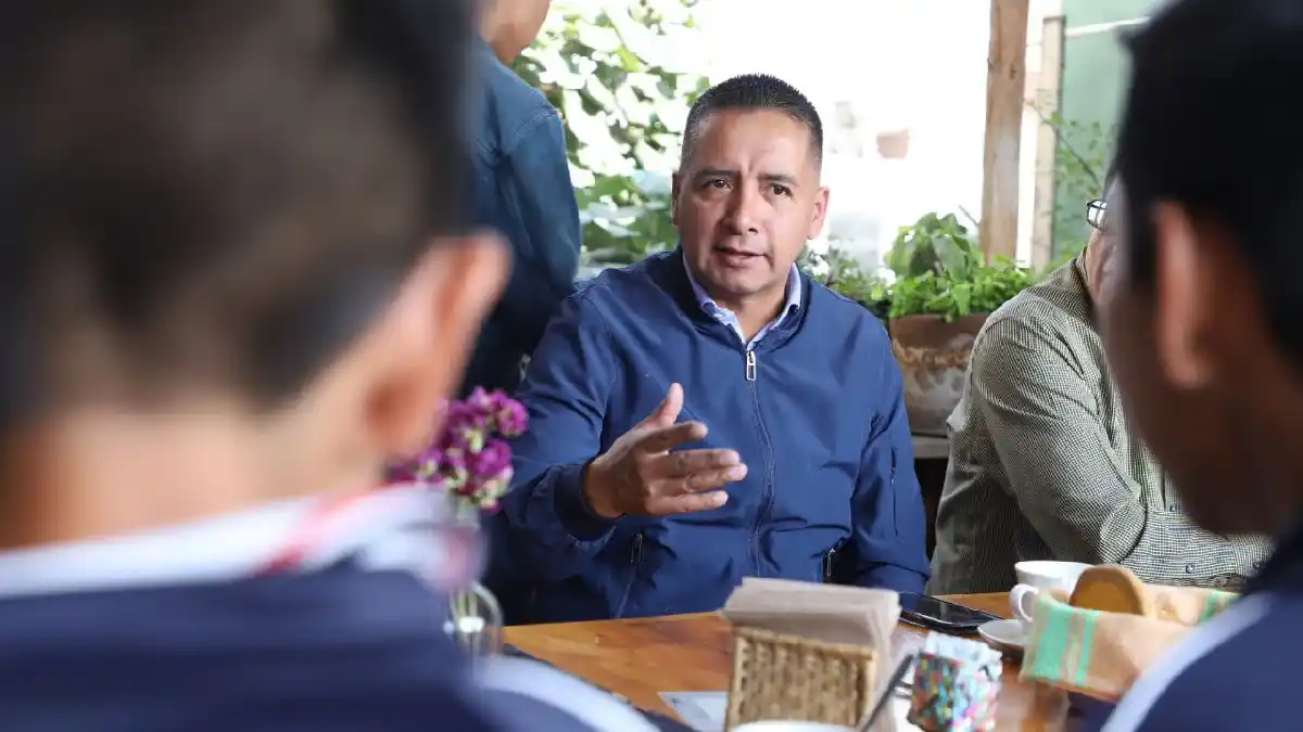 Interacción del Presidente Municipal, Mundo Tlatehui, con las niñas, niños y jóvenes sanandreseños
