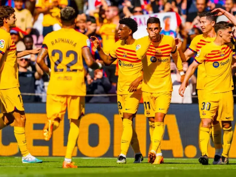 Barcelona asegura liderato de La Liga al vencer 1-0 al Atlético de Madrid.