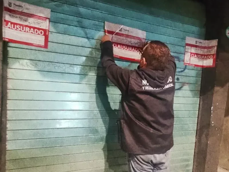En año y medio, 432 establecimientos con venta de alcohol en Puebla fueron clausurados
