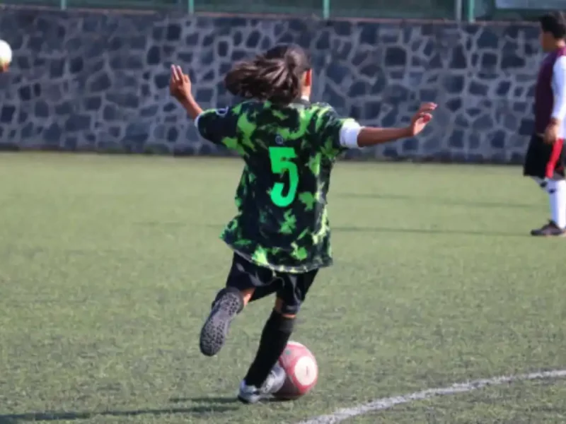 200 niñas y niños de juntas auxiliares inauguran el primer Torneo Interprimarias de Fútbol 7