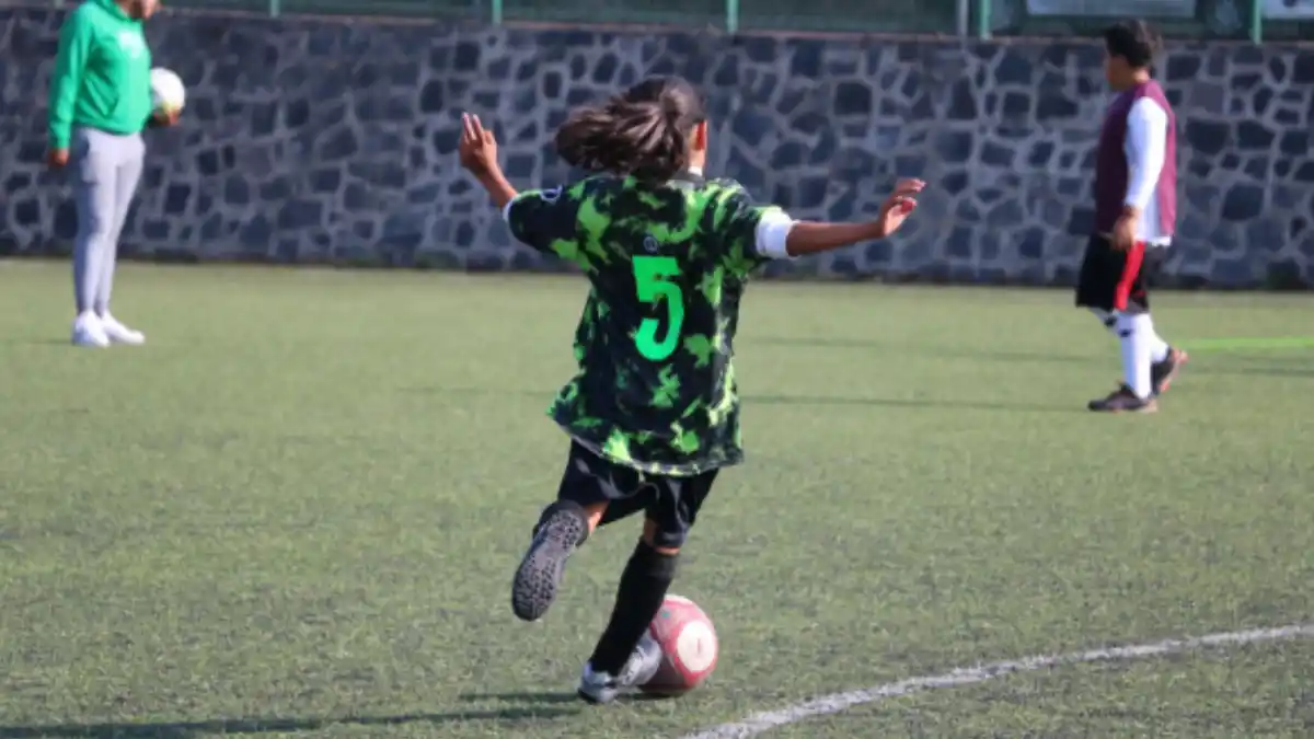 200 niñas y niños de juntas auxiliares inauguran el primer Torneo Interprimarias de Fútbol 7