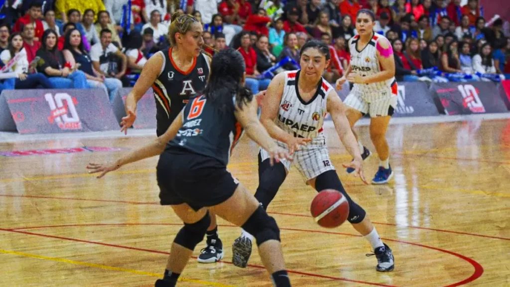 UPAEP elimina a la Anáhuac Norte y avanza a semifinales de los Ocho Grandes.