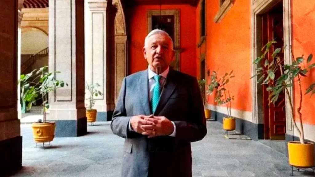 Reaparece-AMLO-tras-rumores-respecto-a-su-salud-y-dar-positivo-a-Covid-19