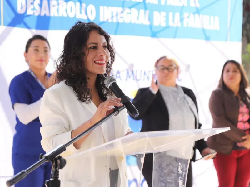 Lupita Cuautle encabezó el arranque de jornadas de sensibilización en instituciones educativas