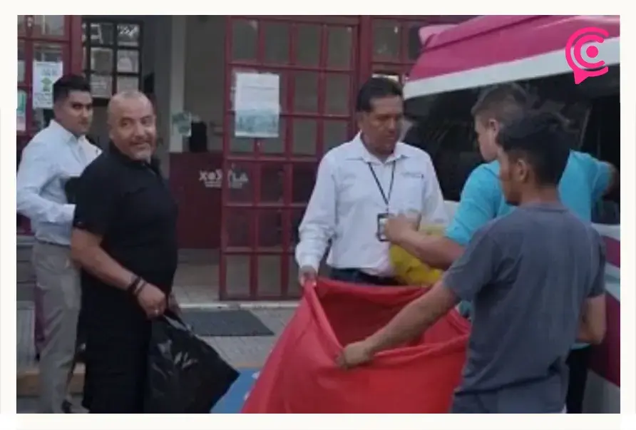 Concesionarios de la ruta S-25 en Puebla donan juguetes por el Día del Niño.