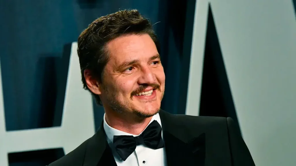 Descubre el atuendo que Pedro Pascal lució en la Met Gala 2023.